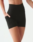 SHORT BLACK C/BOLSILLO